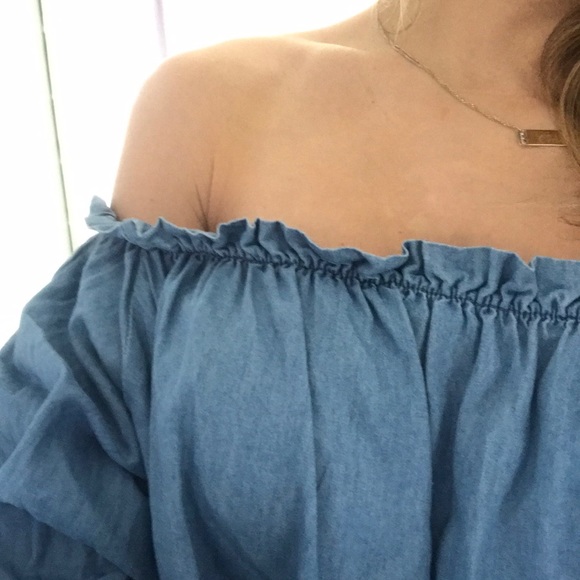 SAKS FIFTH AVE - Picture 7 of 7